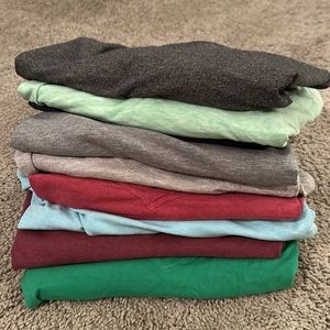 Lululemon Mens V-Neck Short Sleeve Lot (all large)